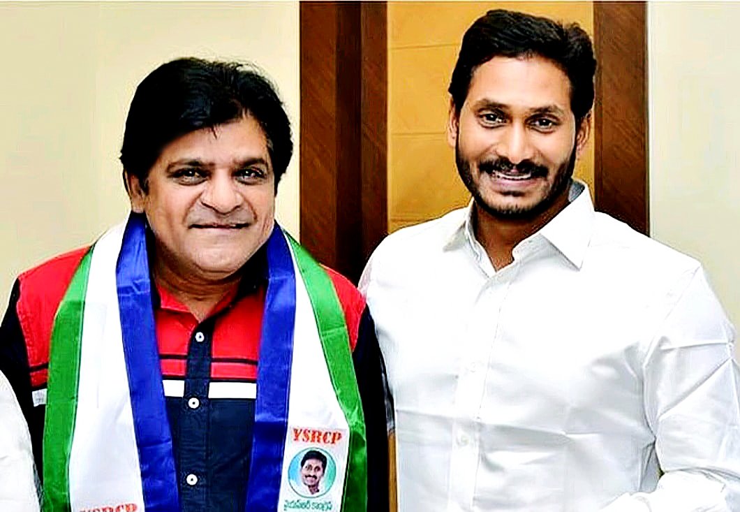 Comedian-Ali-resigns-from-YSRCP-1.jpg